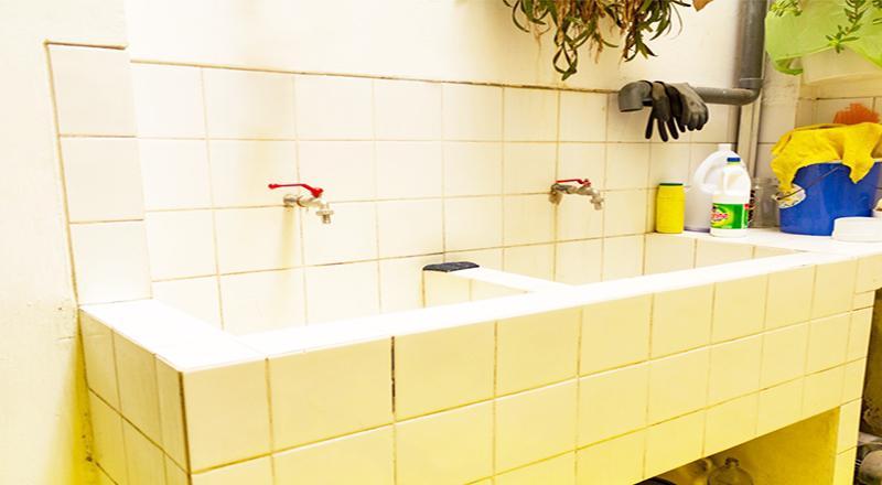 VENTA DE CASA DE 3 PISOS EN AV. ZARUMILLA